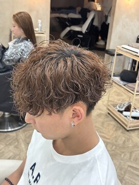 ラヴィズム 名駅店(LUVISM) 名古屋/メンズカット/メンズパーマ/眉毛/ツイストスパイラル