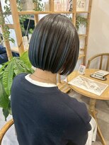 ソラ(SORA.)&nbsp;プレイングカラー/ルーツカラー/20代/30代/40代/ブルー/ミニボブ