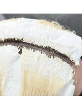 【頭皮につけない】ブリーチで、もう痛くて苦痛なブリーチは卒業しましょう