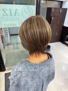 アイズ 本厚木(AIZU) 白髪ぼかしハイライト