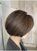 透明感ブルーアッシュ×立体ショート