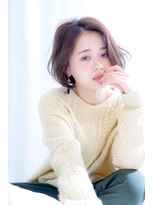 アイビー(Ivy)&nbsp;毛先ワンカールのボブスタイル　コテ巻き風デジタルパーマ