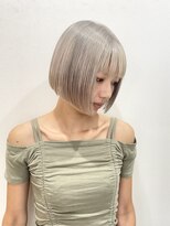 エルフ(elf)&nbsp;ホワイトベージュ/タッセルボブ/ボブカラー/ハイトーンカラー