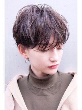 エース (ACE) ACE 大人可愛いマッシュショート×アッシュベージュ