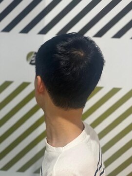 バーバーバー 四谷(BARBER-BAR) 大人の刈り上げスタイル