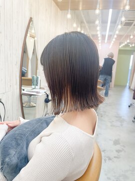 ロンドアジュール 横浜(Lond azur) 簡単スタイリングツヤ抜群外ハネぱっつんボブ