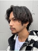 センターパート無造作波巻きスパイラルパーマ伸ばしかけに◎