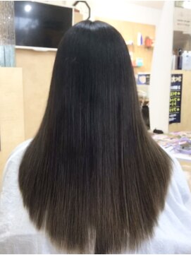 カットハウス はさみの部屋 なめらかストレート