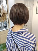 丸みシルエットが可愛いショートボブ
