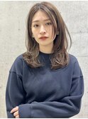 ふんわりミディアム×小顔前髪レイヤーカット×ツヤ髪スタイルg