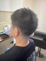 コアフィールフィス(COIFFURE fils) 《見附 今町》メンズ 短髪 刈り上げ
