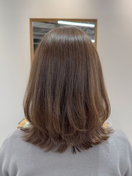 ソピ バイ インビテーション(sopi by invitation) 明るめレイヤーボブ  外ハネスタイリング！