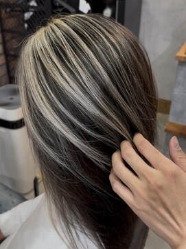 リーベル(Liber) ケアブリーチハイライト髪質改善カラー