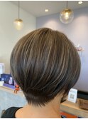 前下がりショートボブ