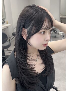 リッカ(LICCA) 【Rina】巻かずに決まる！きれいな毛流れ顔周りカット☆レイヤー