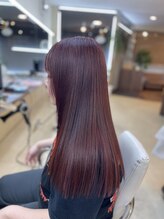 カット/カラー 髪質改善/縮毛矯正 B1hair 藤井寺/土師ノ里 ツヤ髪レッド系ストレート