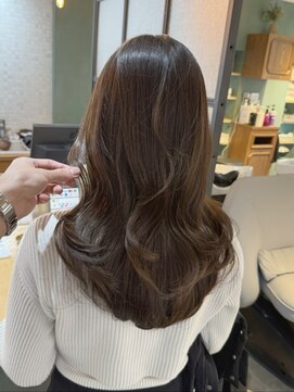 エレン 新百合ヶ丘店(ELEN) 透明感抜群のオリーブベージュ