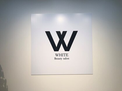 ホワイト(WHITE)の写真