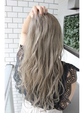 ルナアトリエ(runa atelier) ホワイトグレージュ☆フルブリーチ