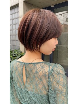 ロンド クラン 岡崎(Lond Clan) 20代30代ひし形クビレ耳掛け束感小顔スウィングショート