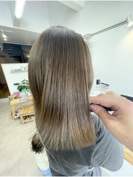 オリビアヘアー(OLIVIA HAIR) ミルクティーグレージュ