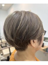 ラナ(Lana)&nbsp;白髪ぼかしショート