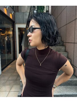 ロマリア(Lomalia) 【Lomalia表参道】乾かすだけでキマる/ウェーブワンレン黒髪ボブ