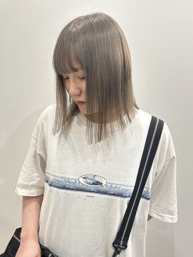 ゼストララ(ZEST Lara) オリーブグレージュ【吉祥寺】斎藤百花