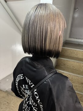 リルア 博多(LIRUA) エンドカラーボブ