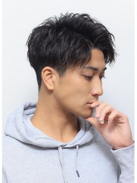 ドルクス 上野店(Dorcus) ソフトツイストスパイラル刈り上げアップバングスタイル！