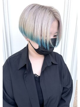 シャルティア 岩国(SHALLTIA) ハイトーン/裾カラー/ホワイトカラー/シルバーカラー/個性的