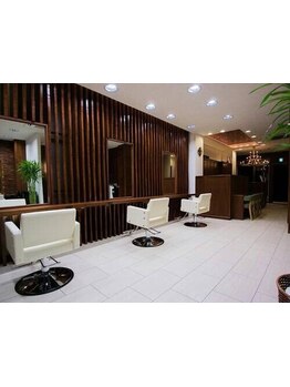 心からリラックスする癒しの空間。経験豊富で気さくなスタッフがお出迎え♪自分だけのサロンタイムを満喫☆