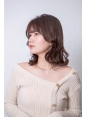 外ハネミディアム/ココアブラウン/バタフライカット