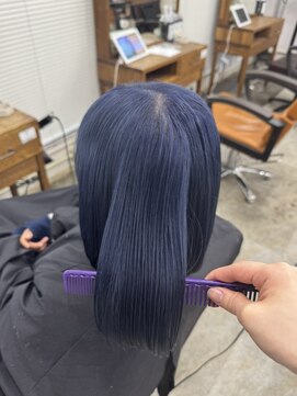 アジールヘア 北千住駅西口店(agir hair) 寒色系透明感ネイビーブルーカラー