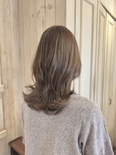 エイミーバイアフロート(amie by afloat) 透明感たっぷり◎大人のナチュラルグレージュ