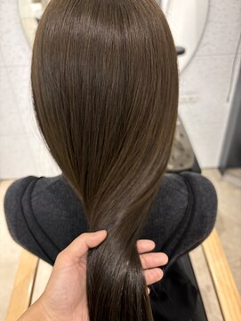 ビーヒアナウ N゜03 金沢駅西店(BE HERE NOW) Olive