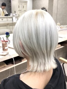 リアイス(Re:ICE) ジェンダーレスウルフホワイトカラー