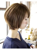 カライングドゥ(ing deux)&nbsp;大人可愛い20代30代40代黒髪前下がりショートボブ丸みショート◎
