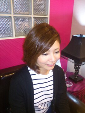 エル(Ailes) モードレイヤーボブ