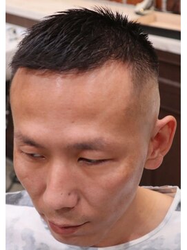 アクセプトザワールドバーバー(Accept the world barber) クロップ×スキンフェード