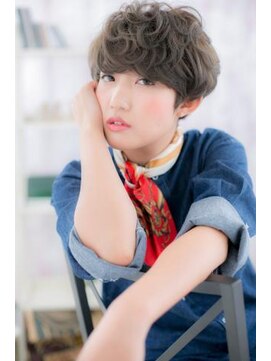 ミック ヘアアンドビューティー 大山店(miq  Hair&Beauty) くせ毛風ランダムパーマ小顔ボーイッシュ束感ショートc1