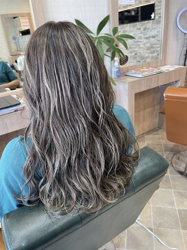 モアヘアーセカンド(MORE-HAIR Second) 白髪ぼかしコントラストハイライト☆