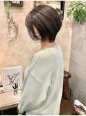 前下がりショートボブ 丸みショート 大人ショート