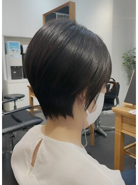 エムプラス 二子玉川(Mplus) 大人女性の上品くびれショート　40代，50代　夏目　サトル