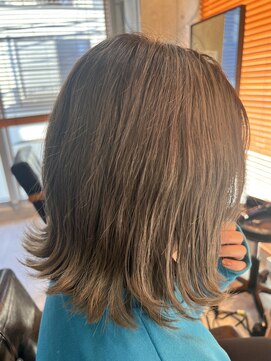 アット(At.) 【小顔みえ抜群】ひし形美シルエット外ハネボブ♪