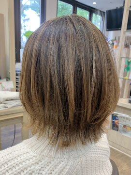 アルターリール(aL ter Rire) レイヤーボブ/外ハネ/福原遼華