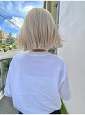 ホワイトブロンドミルクティーホワイトグレージュショートボブ