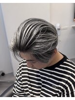 ステラ(STELLA) メンズ/バレイヤージュ/センターパート/ブリーチ&ダブルカラー