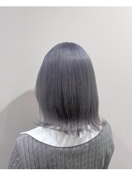 アン(Hair make un) 〈角田満帆〉アッシュグレー
