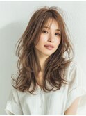 透け感レイヤー×ナチュラルベージュロング